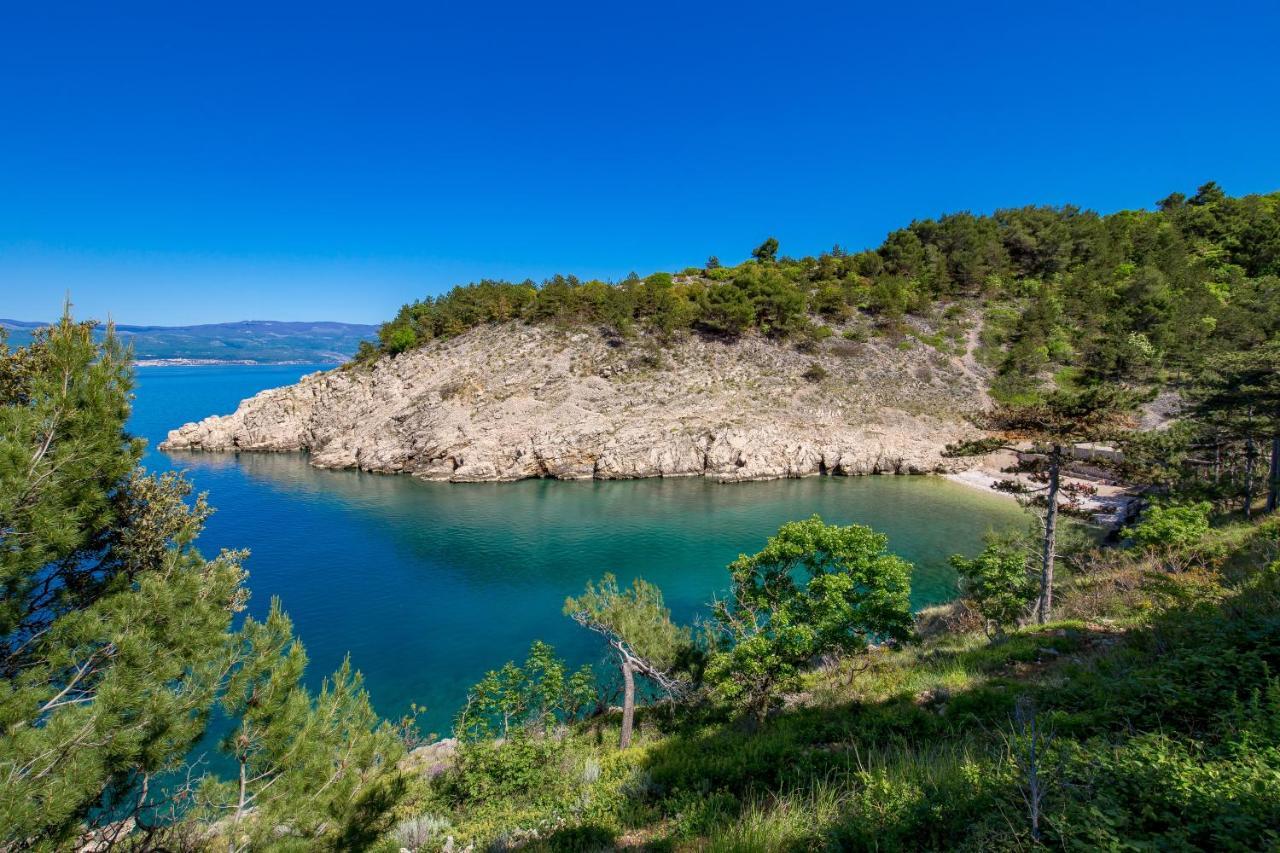 Apartmani Heni Vrbnik  Buitenkant foto