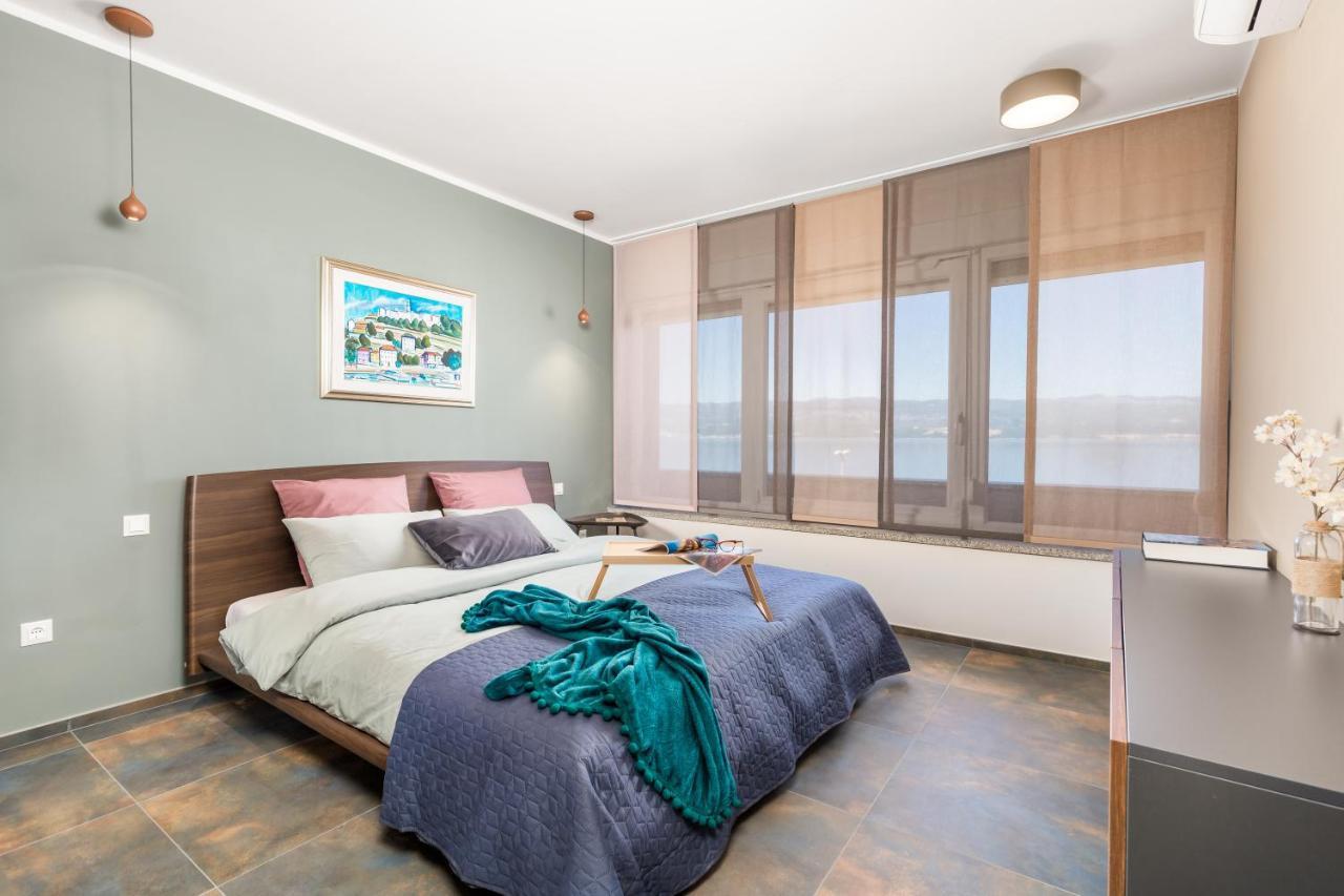 Apartmani Heni Vrbnik  Buitenkant foto